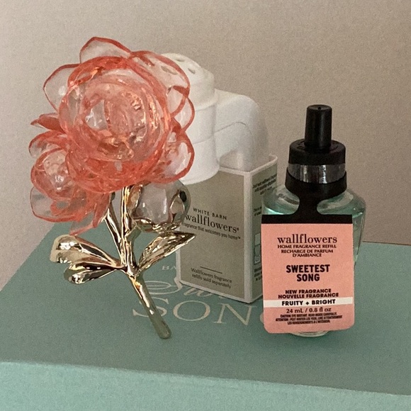 Bath & Body Works Sweetest Song Collection 7 Piece Gift Set In Box With Tote Bag - Picture 3 of 5